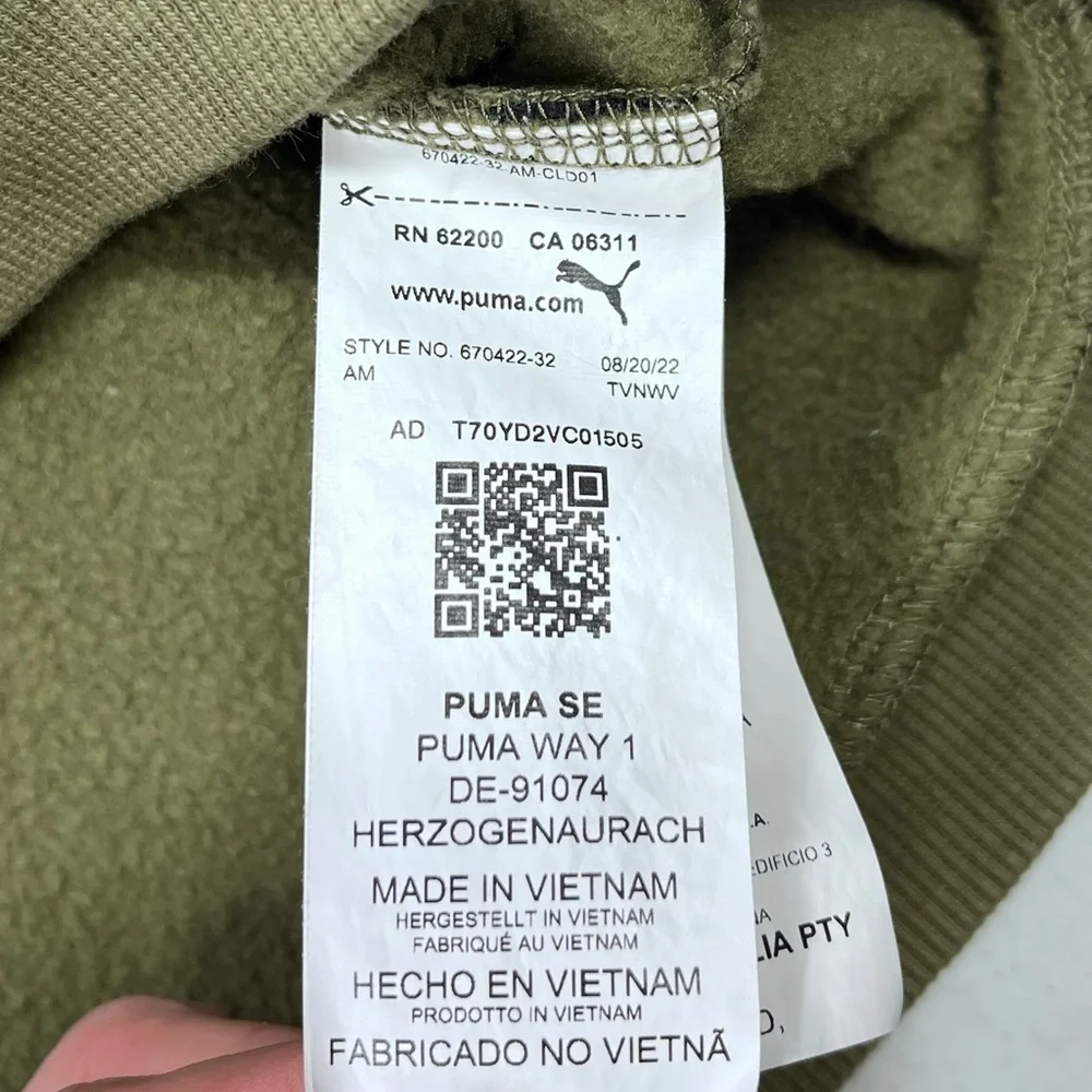 Puma Green and White Pullover Hoodie. Size Medium - Picture 7 of 9